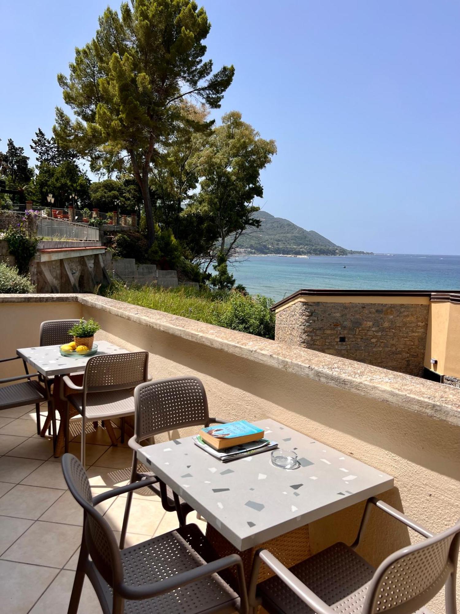 Residenza Fontanelle-Beach Resort 산타마리아디카스텔라바테 외부 사진